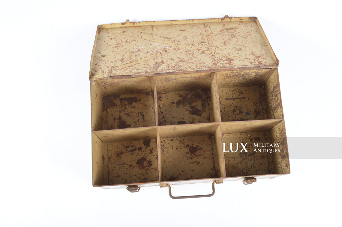 German armored vehicle MG34/42 ammunition drum box, « MG MUNITION » - photo 18