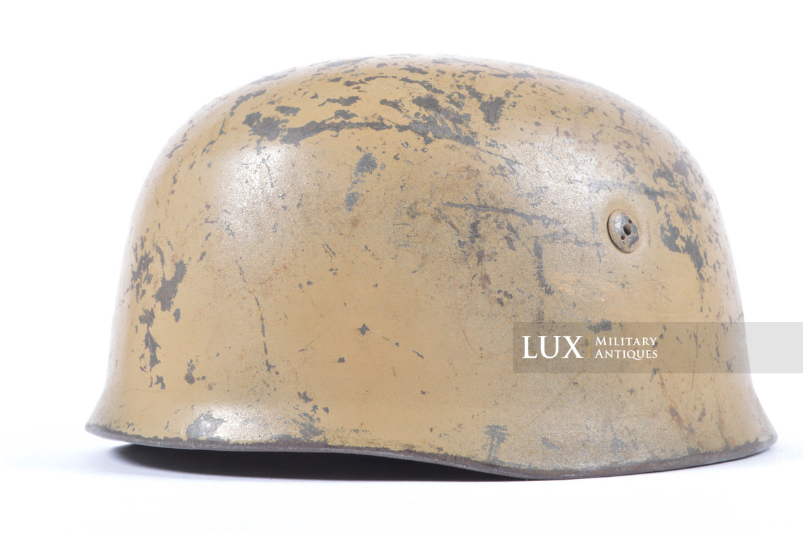 Casque allemand M38 de parachutiste camouflé sable, « ET68 » - photo 7