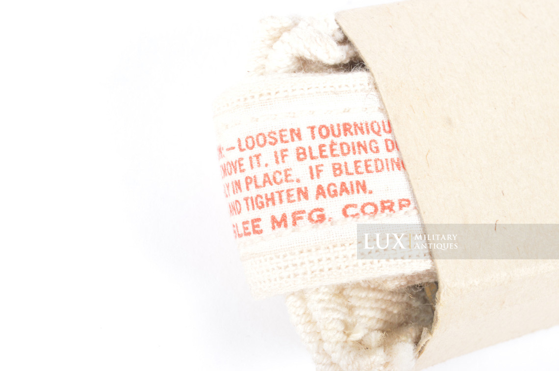 US paratrooper first-aid pouch - Lux Military Antiques - photo 28