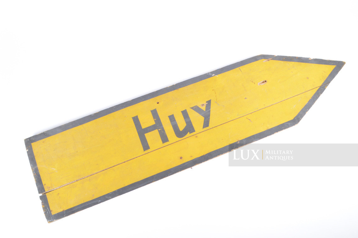 German directional sign « HUY », Battle of the Bulge « Kampfgruppe Peiper » - photo 4