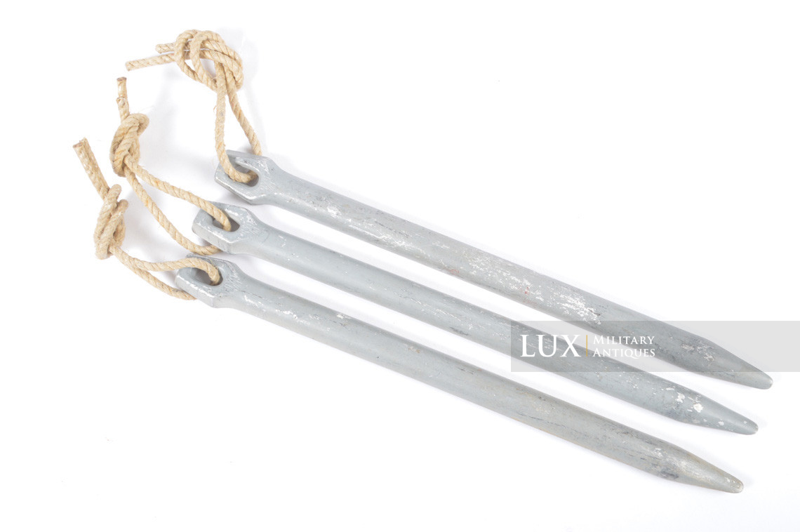 Set of German issued tent pegs, « gyq41 » - photo 4