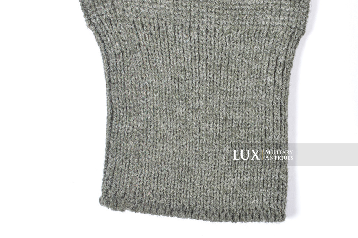 Late-war German issued « turtle-neck » sweater  - photo 10