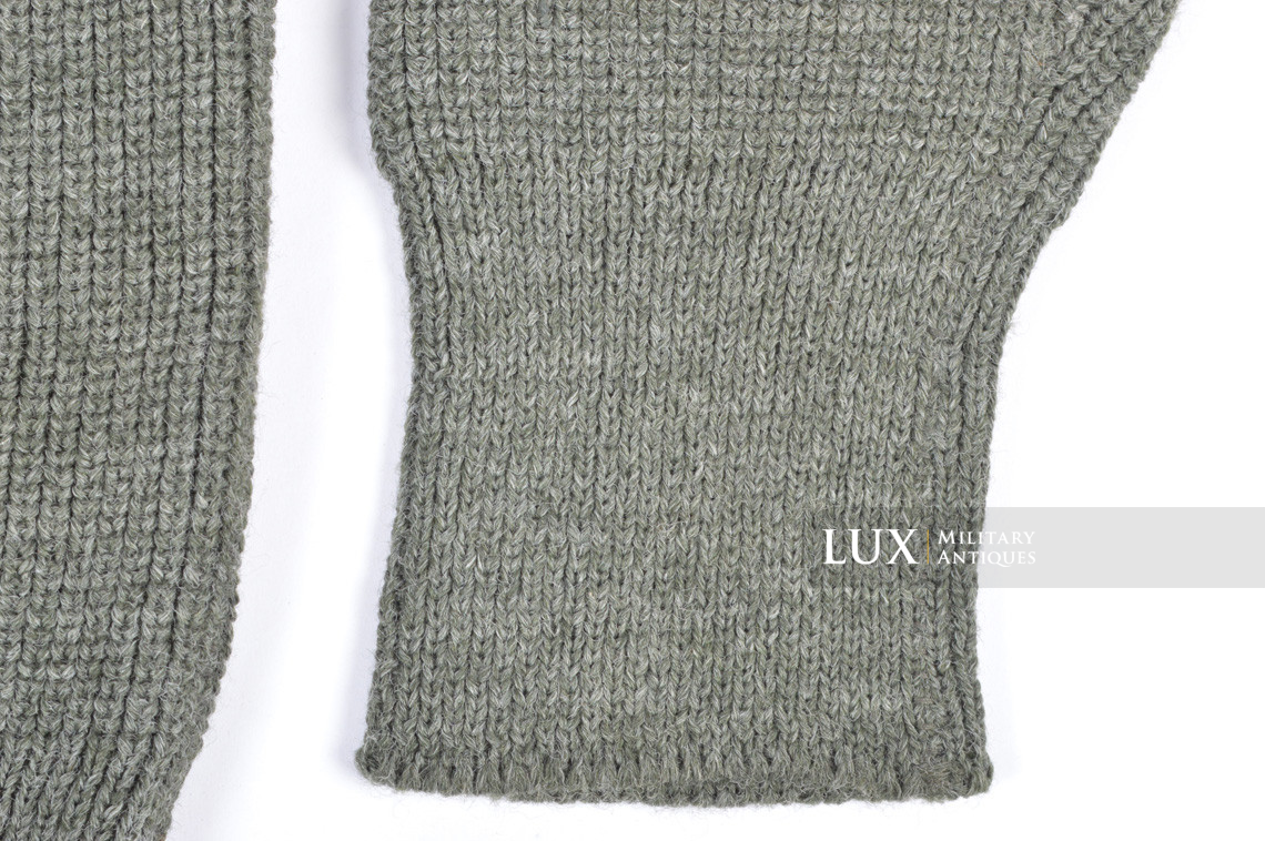 Late-war German issued « turtle-neck » sweater  - photo 11