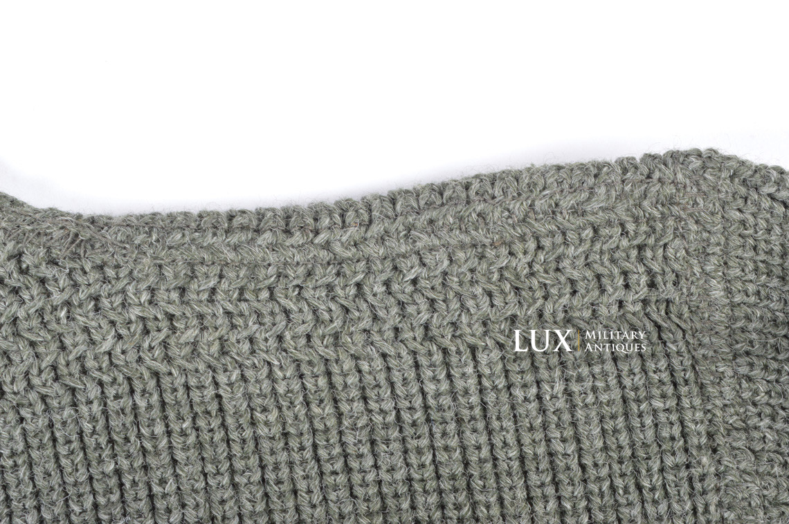 Late-war German issued « turtle-neck » sweater  - photo 12