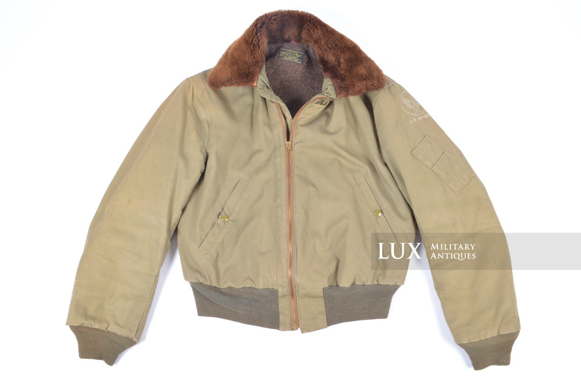 USAAF B-15 flight jacket, « Lt. Caar » USAAF B-15 flight jacket, « Lt. Caar »