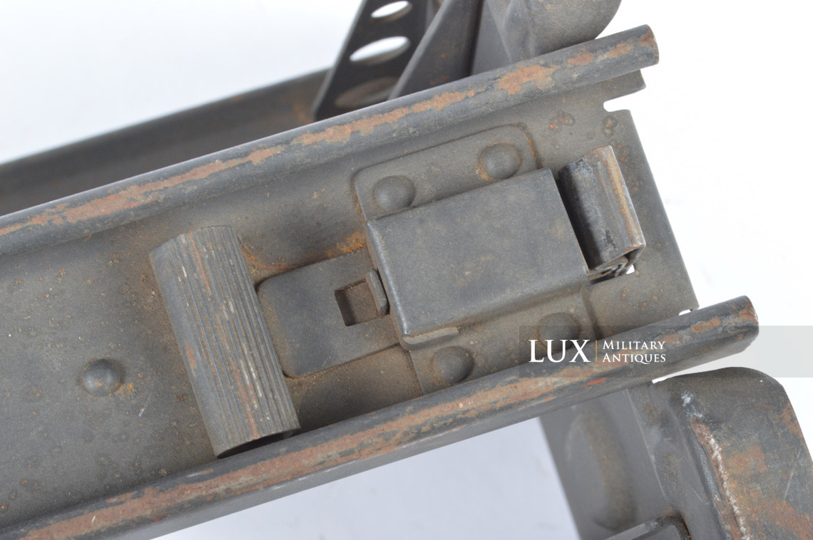 Early German MG ammunition drum and carrier cradle - photo 15