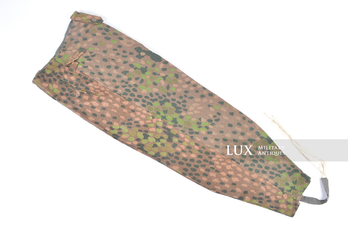 Unissued Waffen-SS M44 dot pattern camouflage combat trousers, « 223/44 » - photo 4