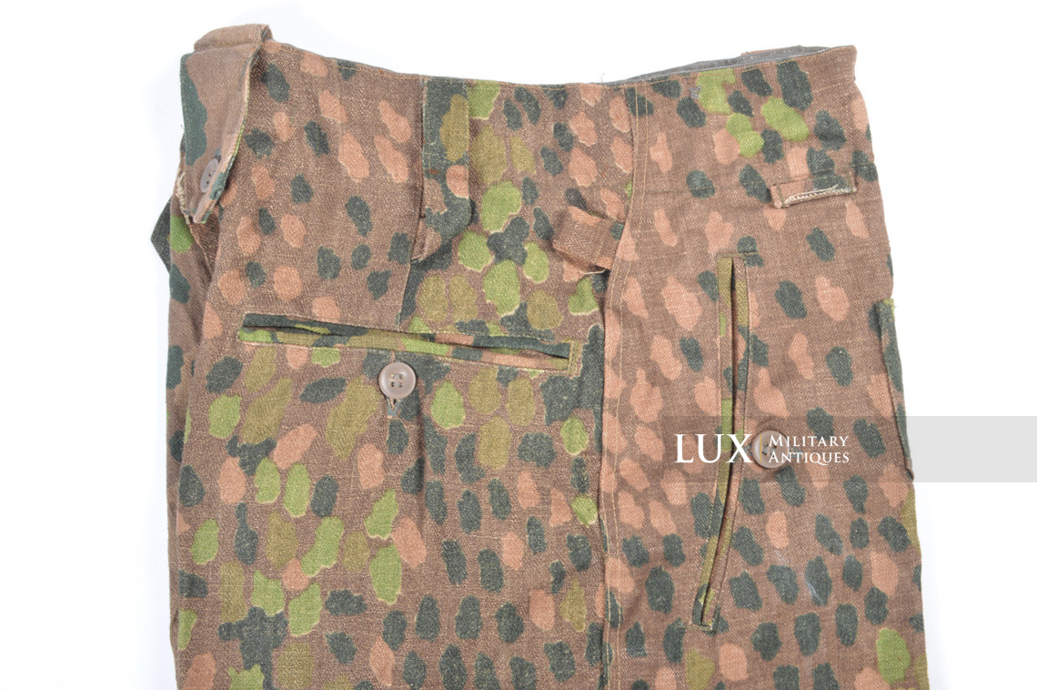 Unissued Waffen-SS M44 dot pattern camouflage combat trousers, « 223/44 » - photo 12