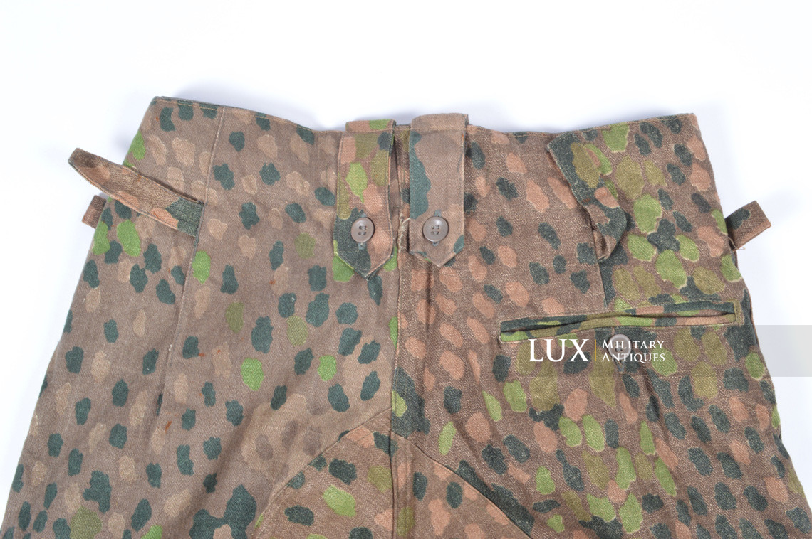 Unissued Waffen-SS M44 dot pattern camouflage combat trousers, « 223/44 » - photo 22