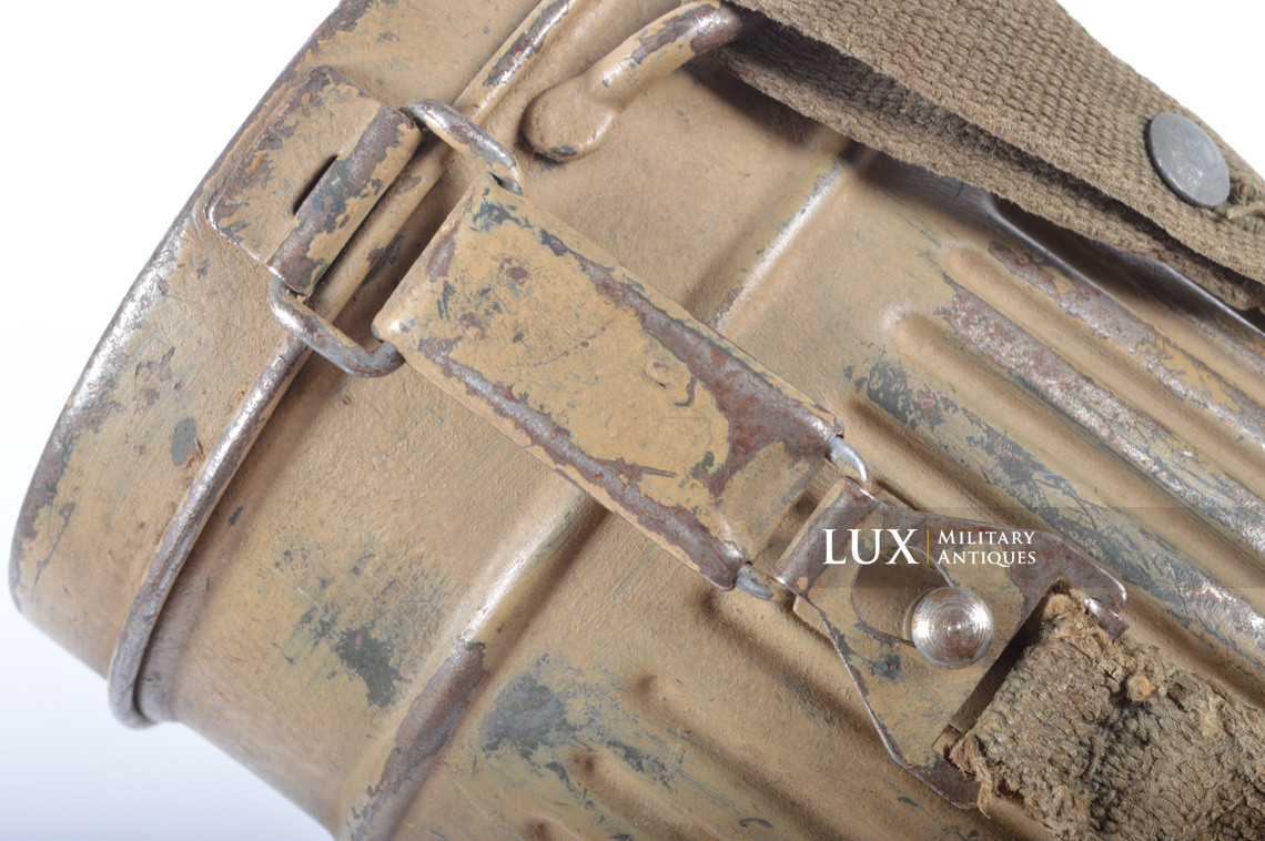 German gas mask canister in tan camouflage, « DAK » - photo 16
