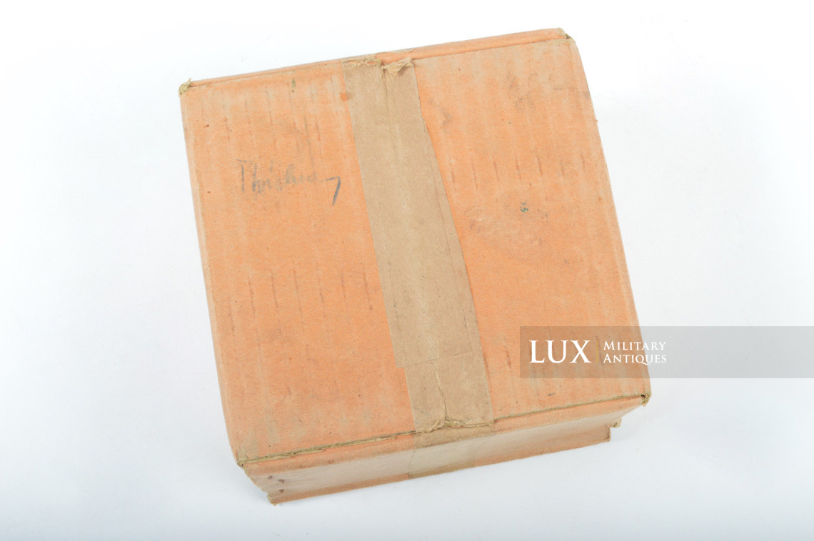 Unissued and boxed Luftschutz hand-pull sirene, « Luftschutzsirene »