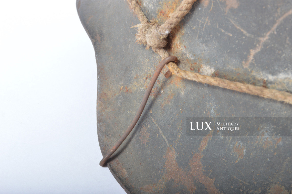 M42 netted German combat helmet, « ckl66 » - photo 17