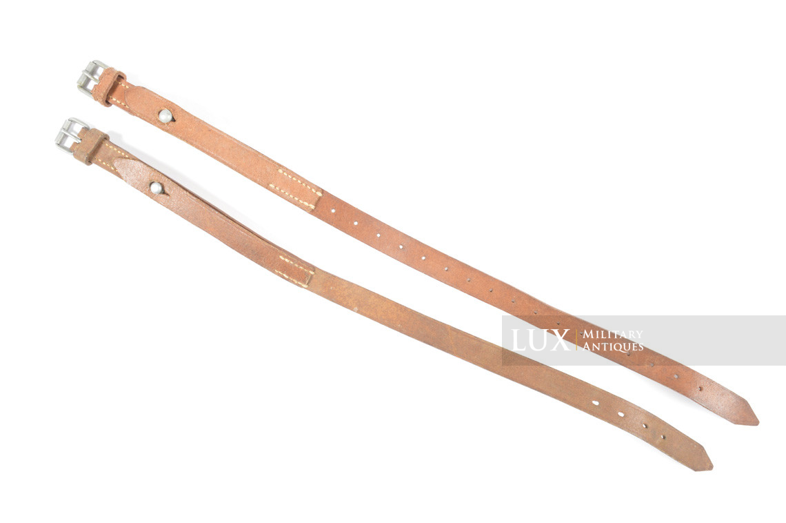 Set of early German equipment straps in natural brown leather, « 1939 » - photo 4