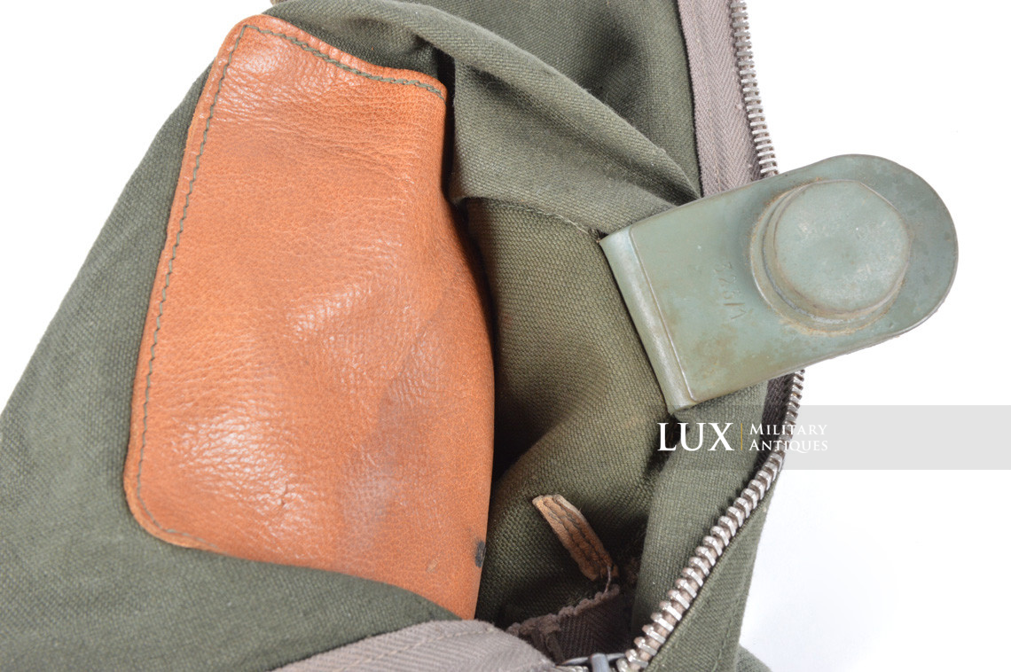 Early German paratrooper gas mask carrying bag, « AB » - photo 37