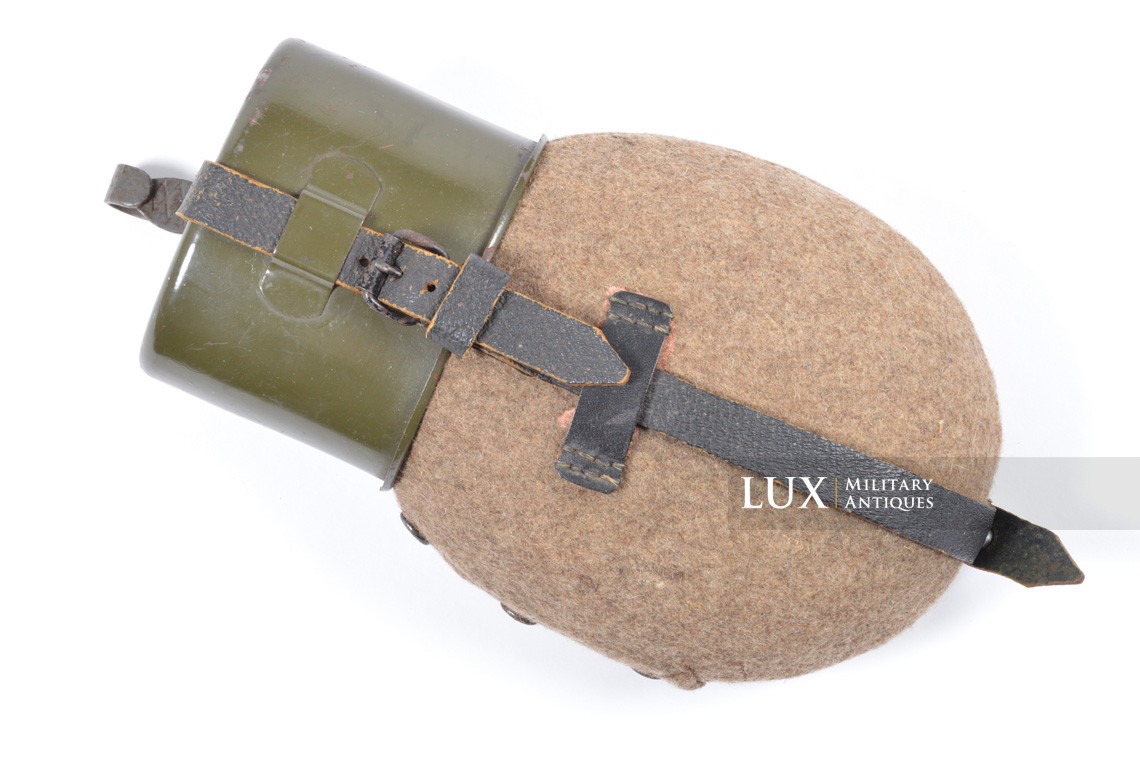 Unissued late-war German canteen, « SMM44 » - photo 4