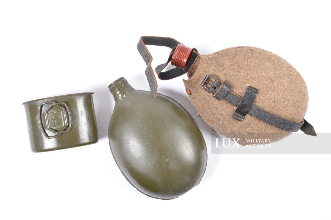 Unissued late-war German canteen, « SMM44 » - photo 12
