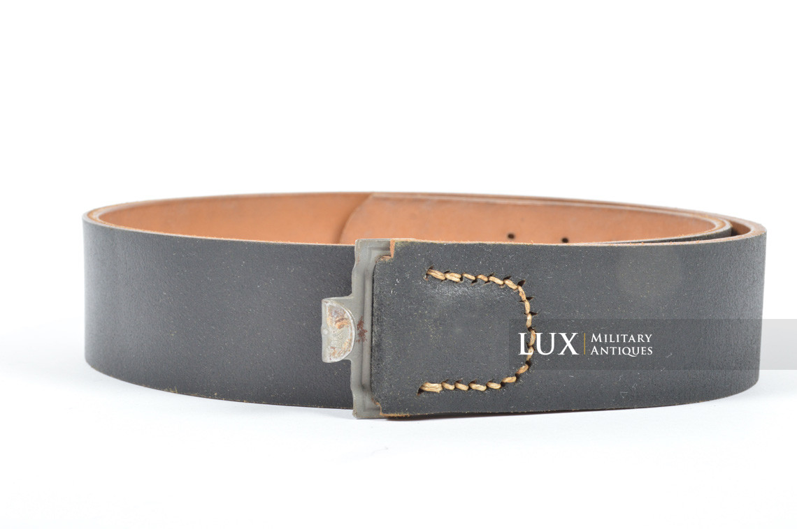 Unissued German late-war leather belt, RBNr « 0/0435/0002 » - photo 4