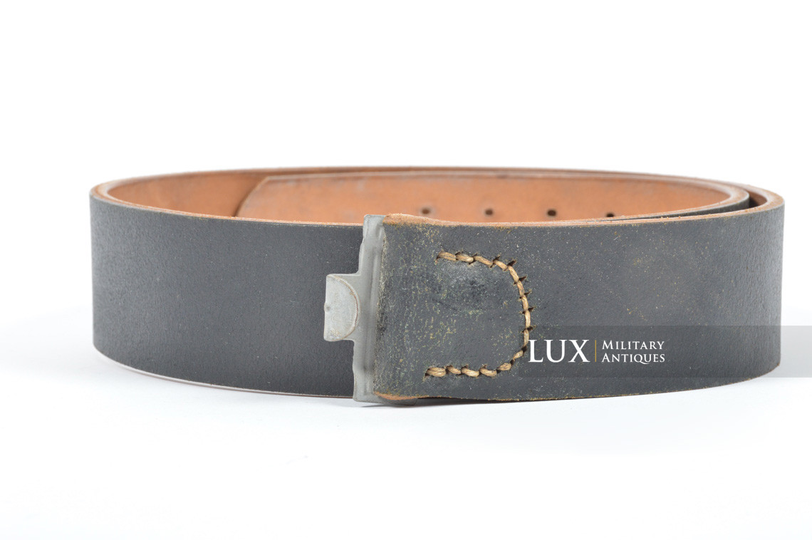 Unissued German late-war leather belt, RBNr « 0/0435/0002 » - photo 7