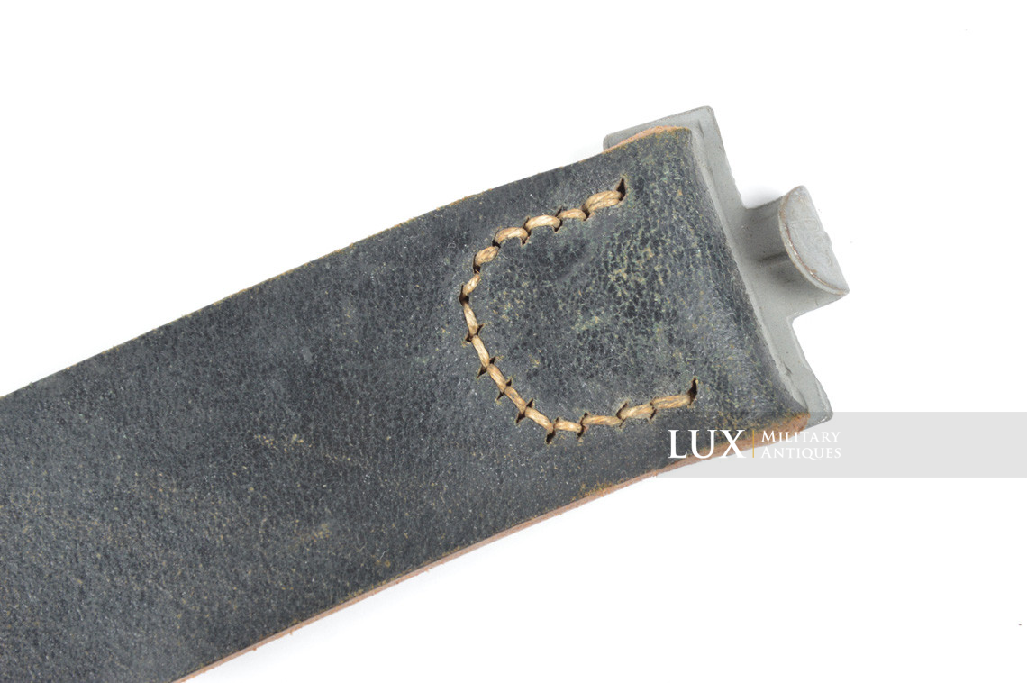 Unissued German late-war leather belt, RBNr « 0/0435/0002 » - photo 8