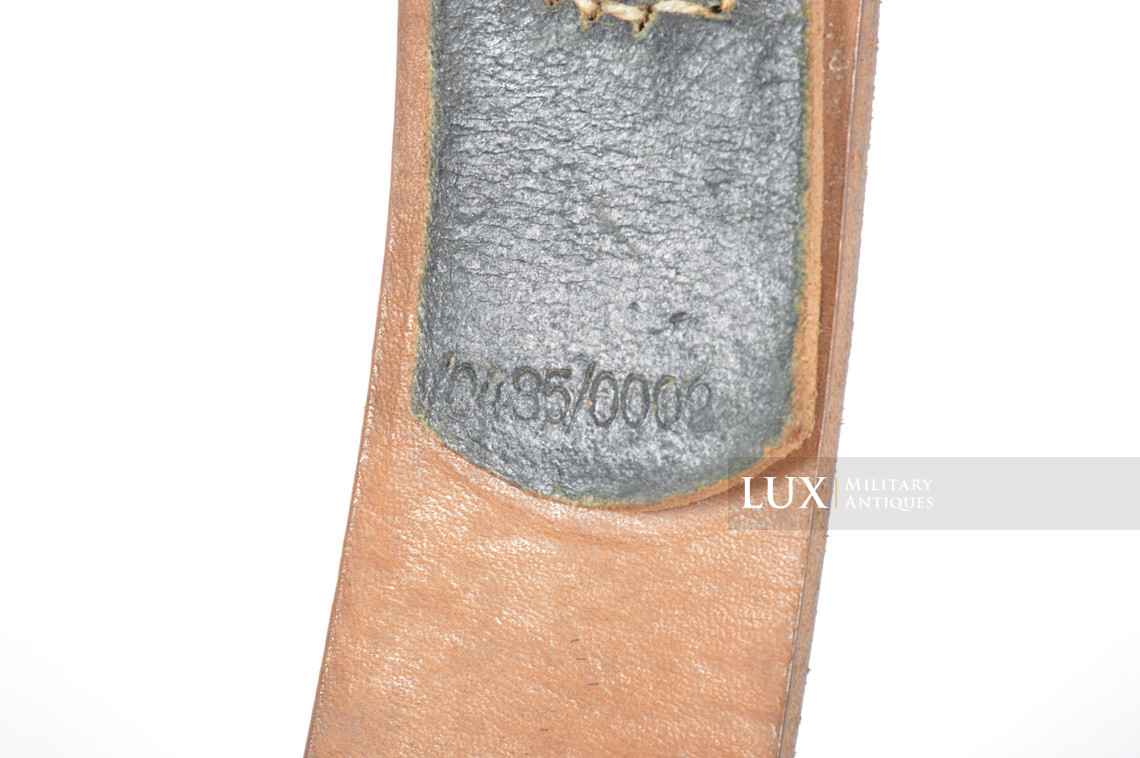 Unissued German late-war leather belt, RBNr « 0/0435/0002 » - photo 10