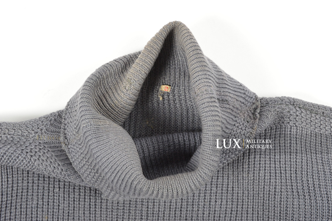 Late-war Luftwaffe issued turtle-neck sweater - photo 8