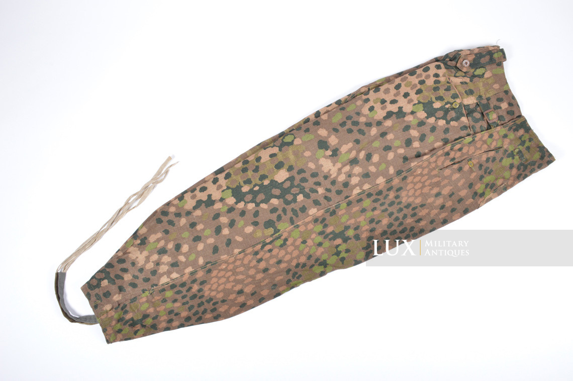 Unissued Waffen-SS M44 dot pattern camouflage combat trousers, « 847 » - photo 10