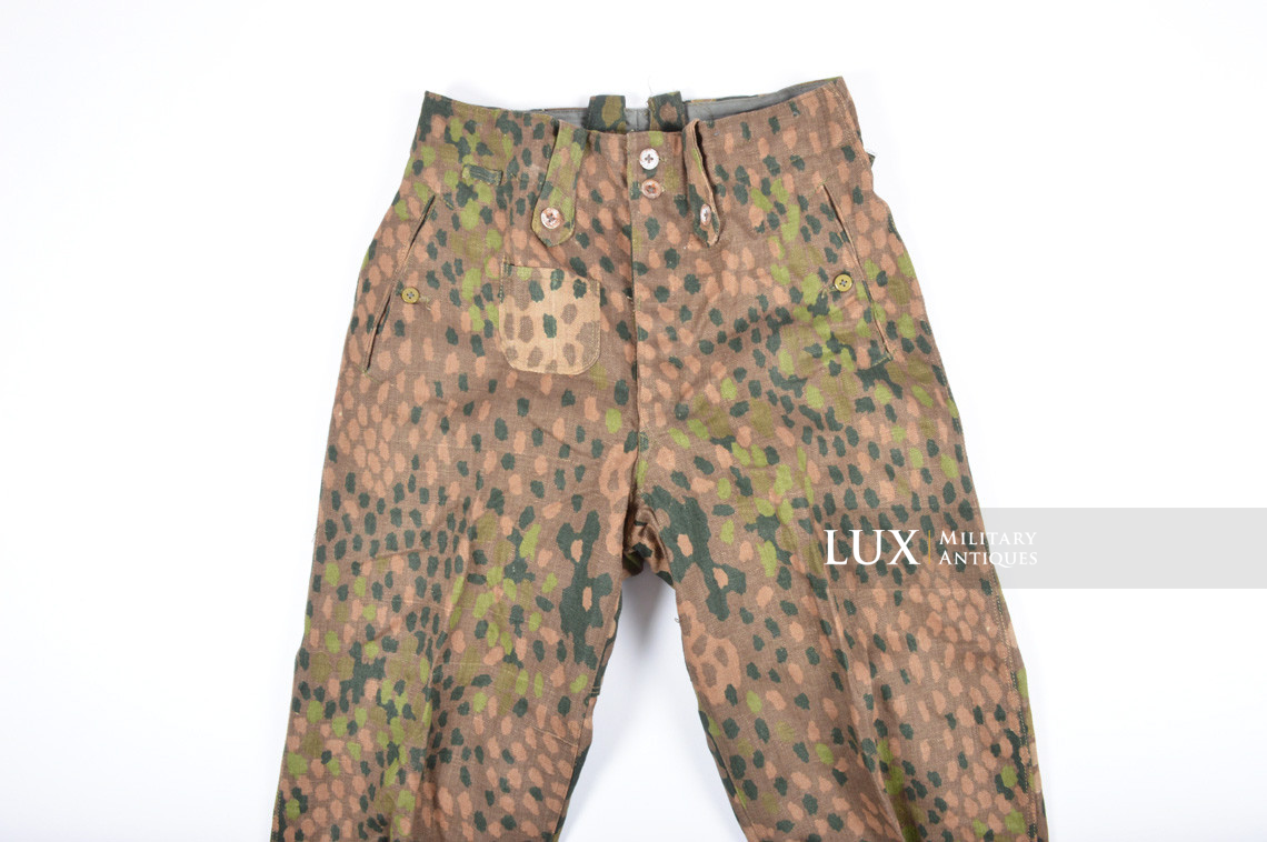 Unissued Waffen-SS M44 dot pattern camouflage combat trousers, « 847 » - photo 15
