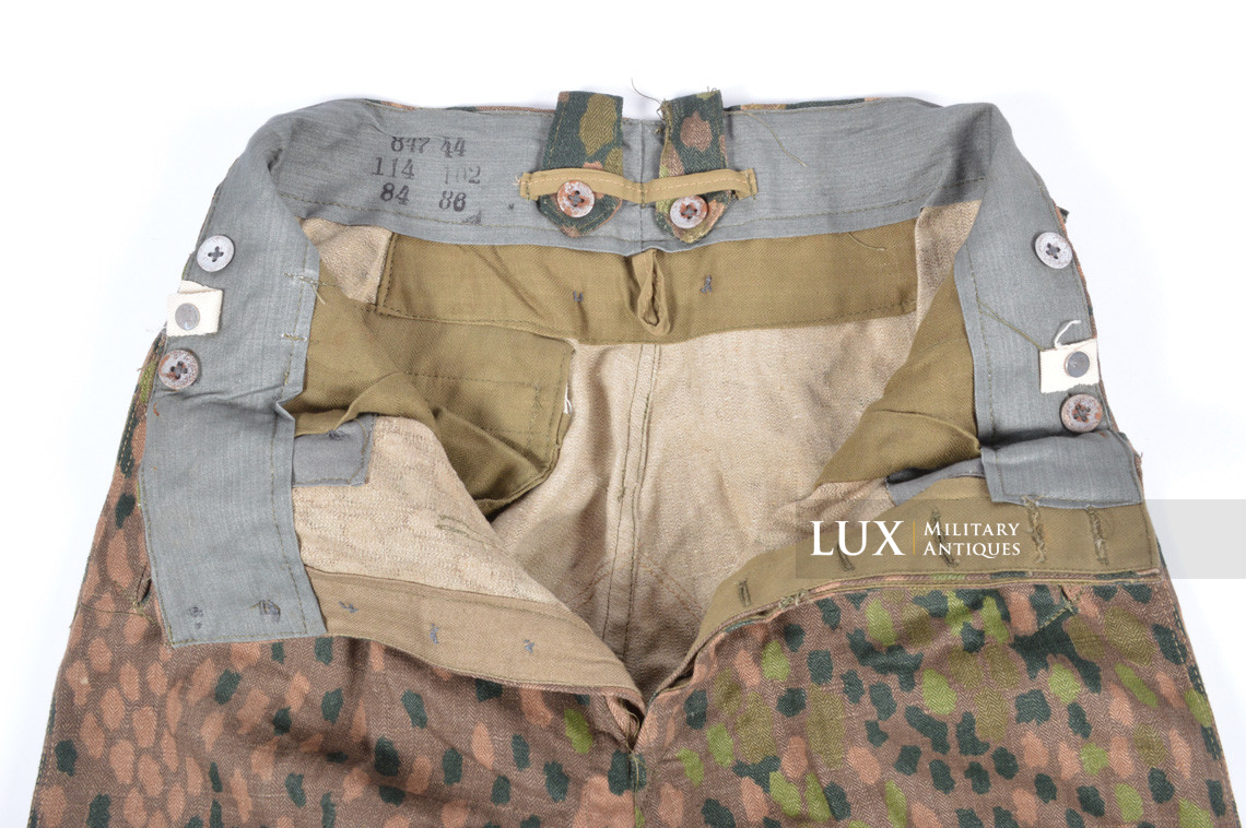 Unissued Waffen-SS M44 dot pattern camouflage combat trousers, « 847 » - photo 31