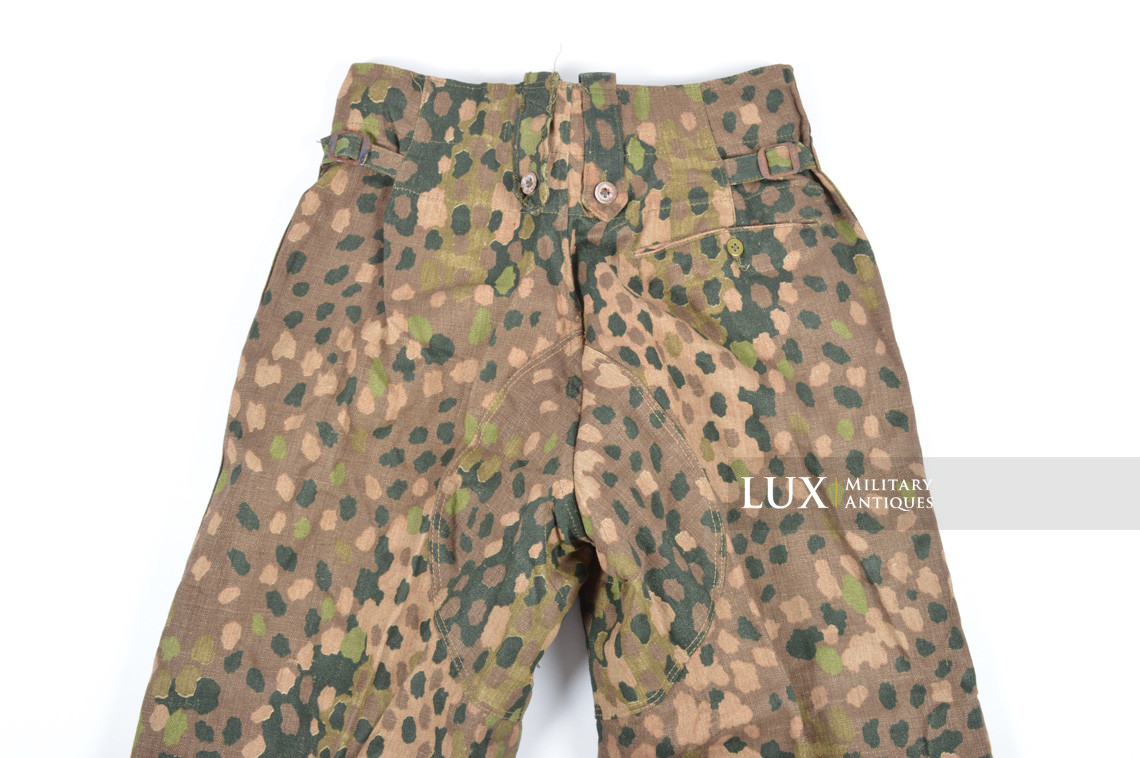 Unissued Waffen-SS M44 dot pattern camouflage combat trousers, « 847 » - photo 24