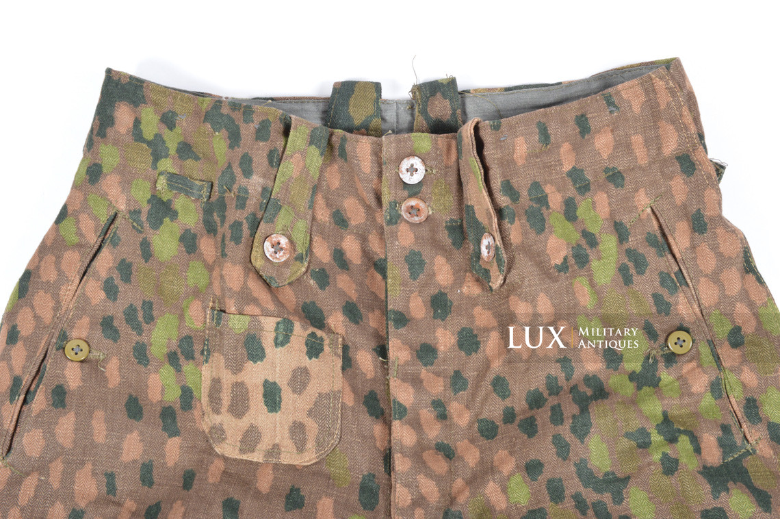 Unissued Waffen-SS M44 dot pattern camouflage combat trousers, « 847 » - photo 16