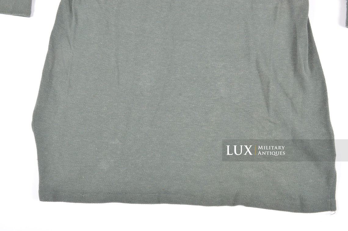 Unissued late-war Heer/Waffen-SS issue service shirt - photo 16