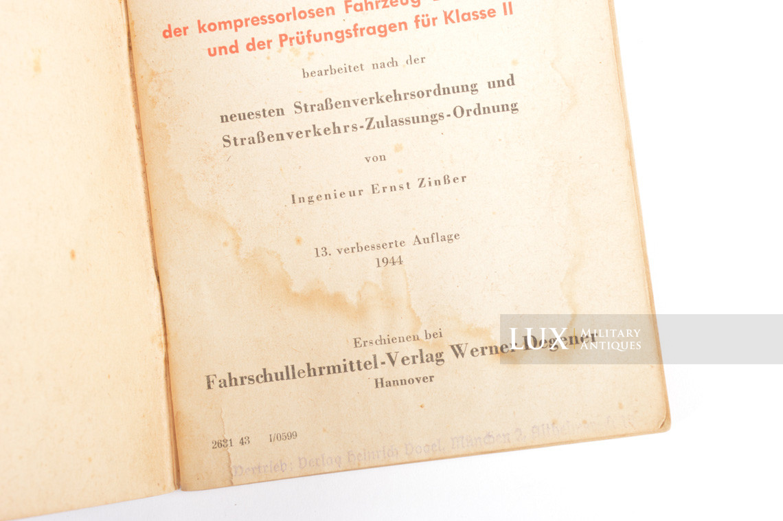 Livre de poche pour chauffeur allemand « Lehrbuch für Kraftfahrer » - photo 9