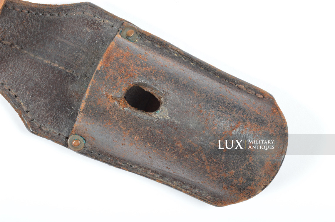 Early German Luftwaffe K98 bayonet frog - photo 7