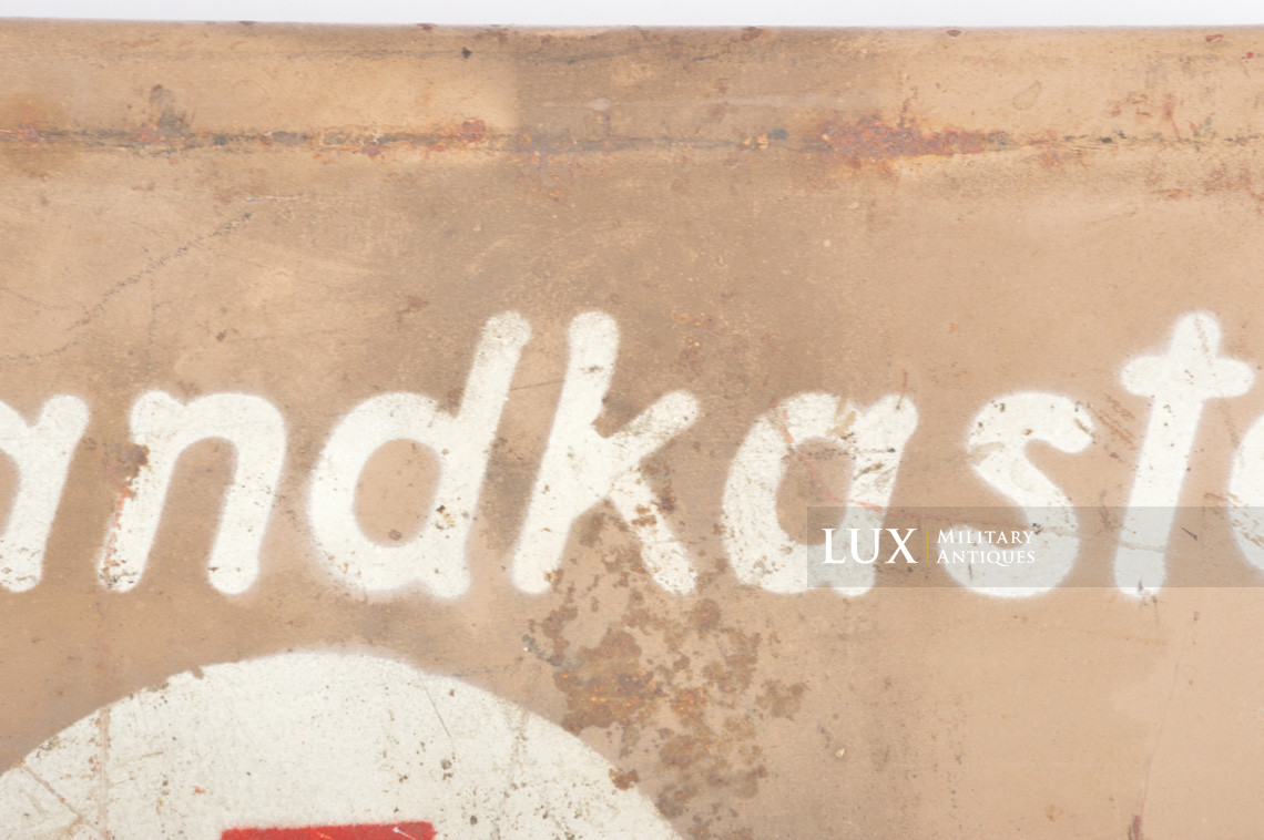 Late-war metal medics first aid box, « Verbandkasten » - photo 9
