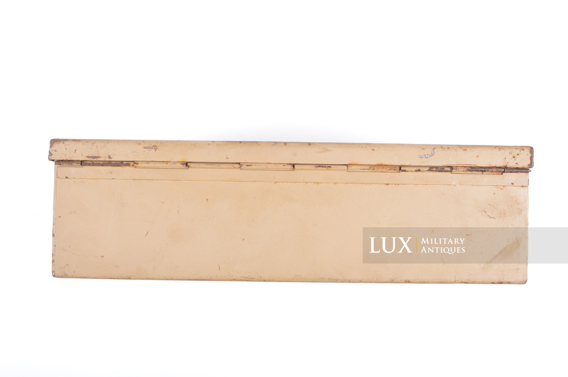 Late-war metal medics first aid box, « Verbandkasten » - photo 14