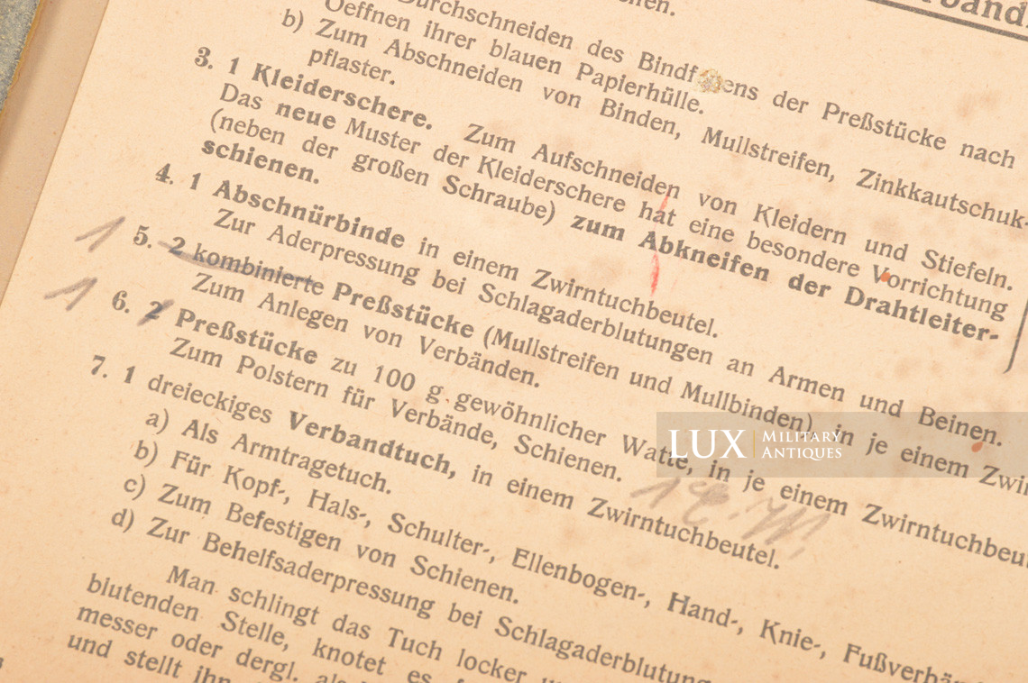 Late-war metal medics first aid box, « Verbandkasten » - photo 20