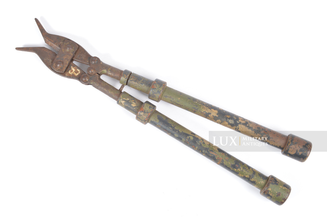 German long wire cutters in three-tone spray camouflage - photo 4