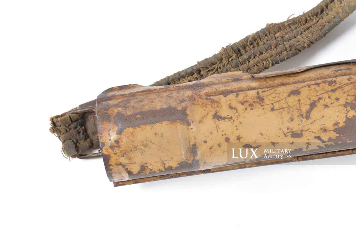 German MG42 spare barrel carrier with « Ersatz » carrying strap - photo 7