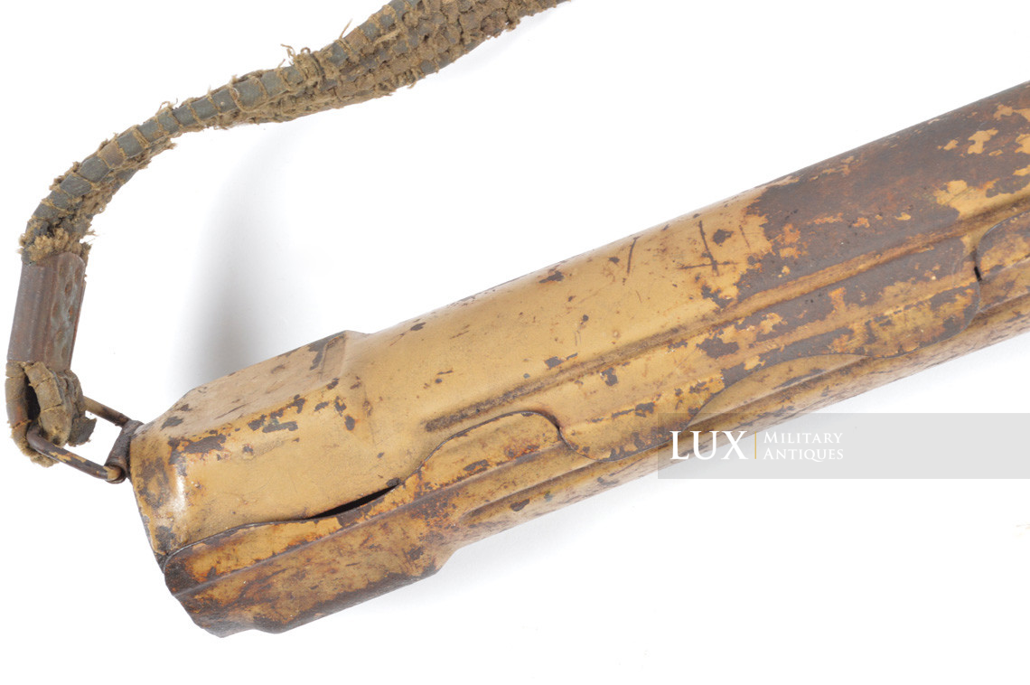 German MG42 spare barrel carrier with « Ersatz » carrying strap - photo 12