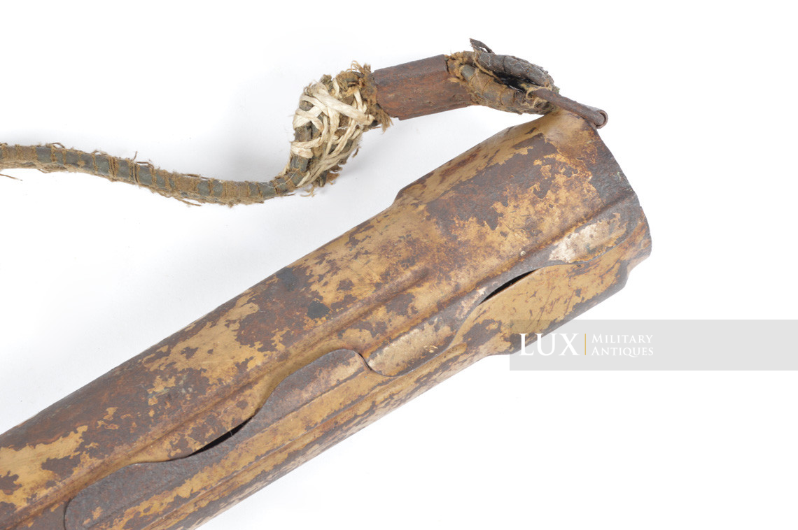 German MG42 spare barrel carrier with « Ersatz » carrying strap - photo 14