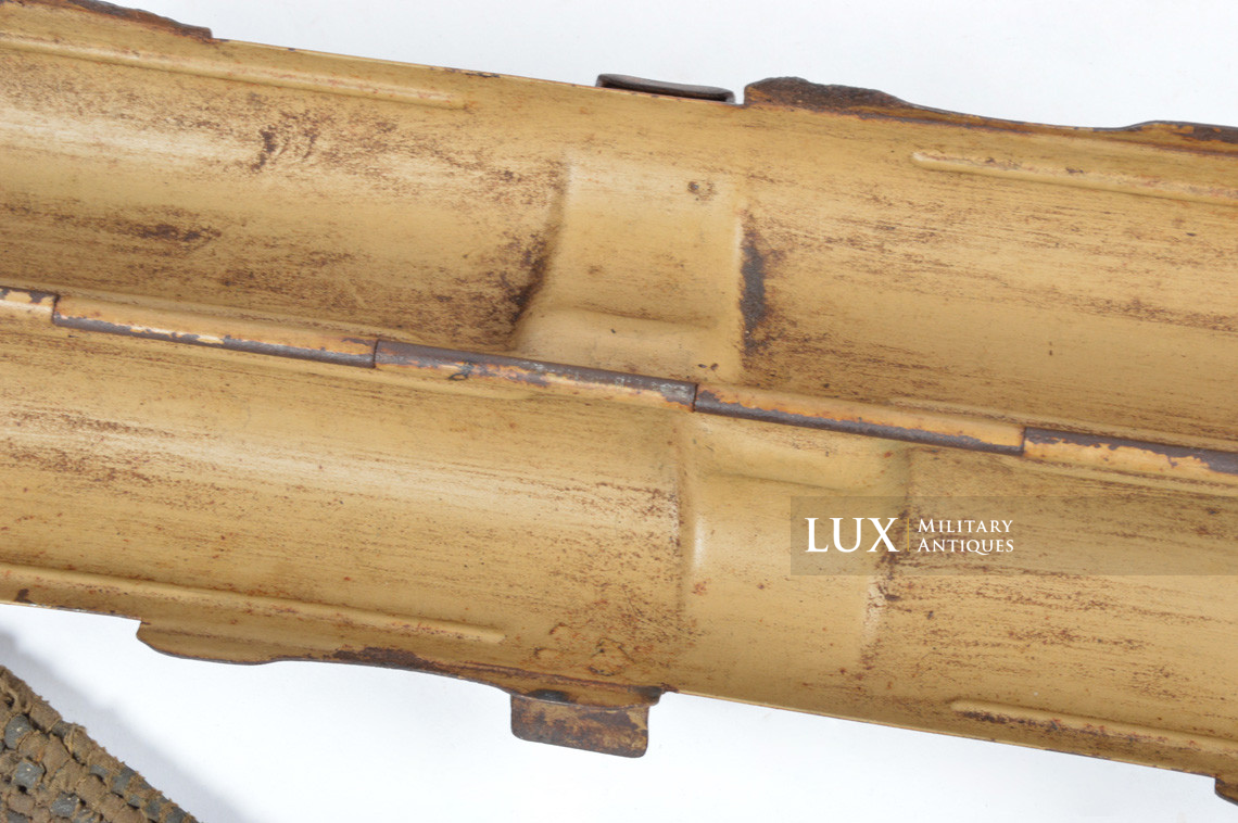 German MG42 spare barrel carrier with « Ersatz » carrying strap - photo 29