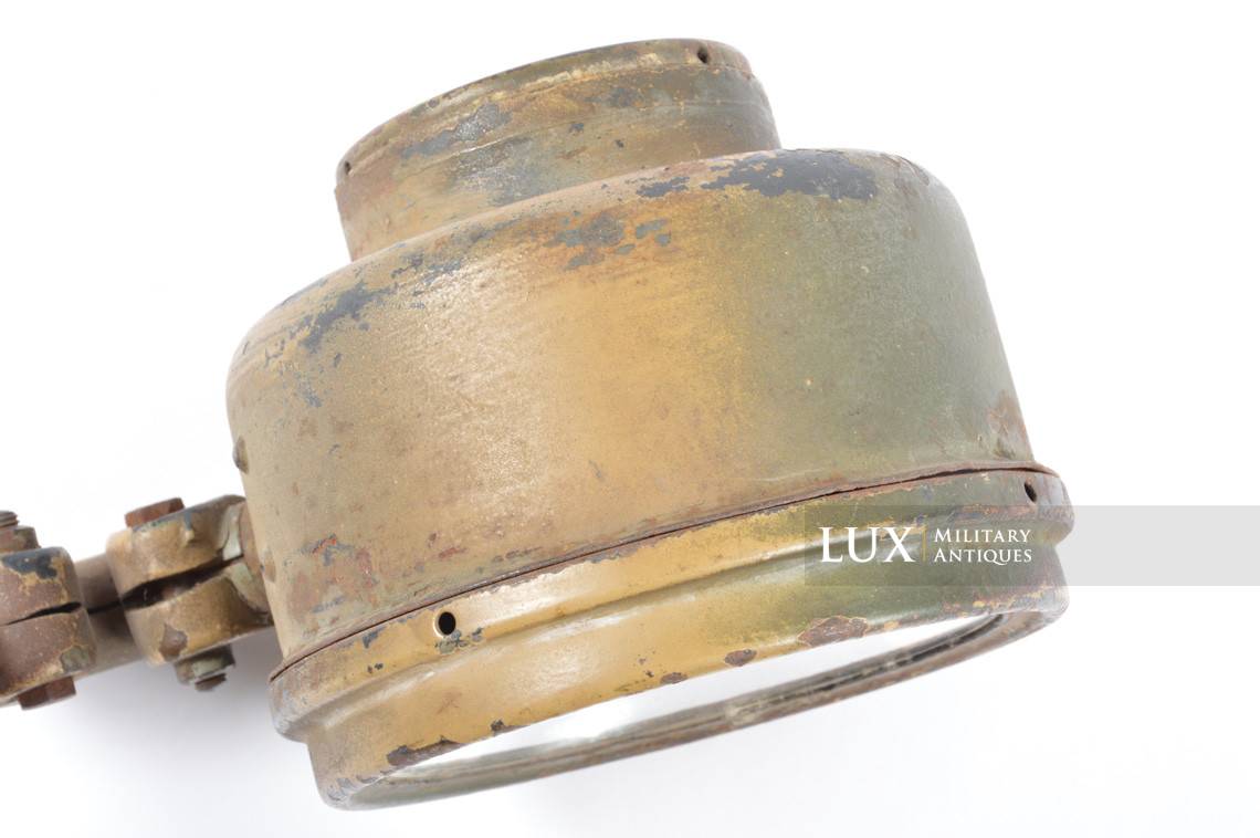 German vehicle headlight in three-tone spray camouflage, « Horch » - photo 10