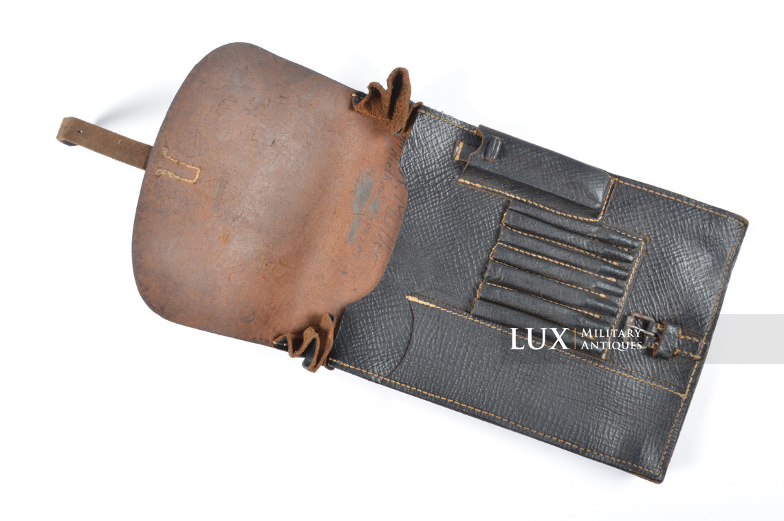 Late-war German map case in black pebbled leather, « RBNr » - photo 12