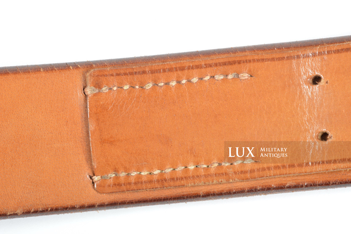 Early German combat service leather belt in natural brown leather, « 1938 » - photo 15