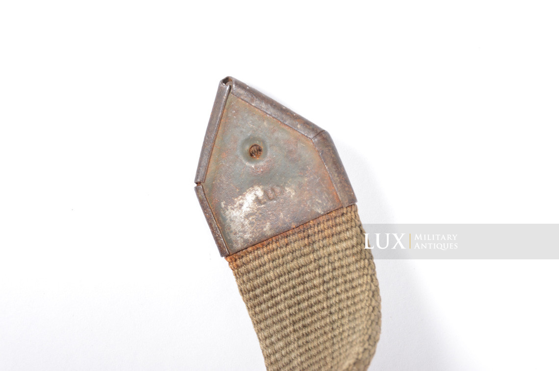 Late-war German field telephone carrying strap in green webbing - photo 14
