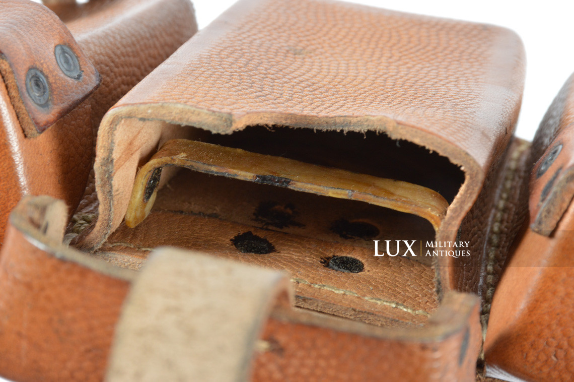 Matching pair of late war k98 ammunition pouches, RBNr « 0/0396/0027 » - photo 14