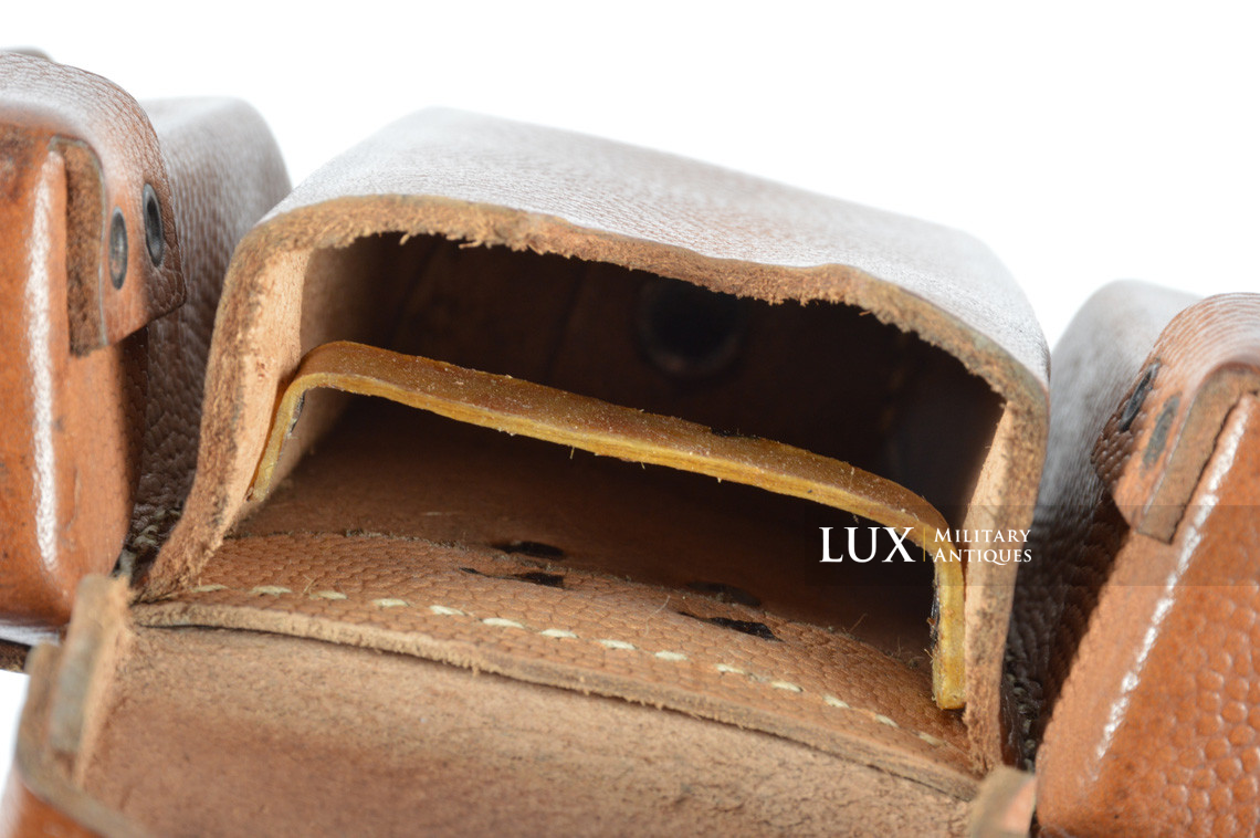 Matching pair of late war k98 ammunition pouches, RBNr « 0/0396/0027 » - photo 21