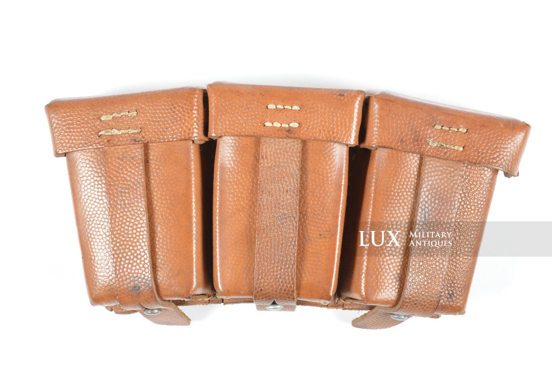 Matching pair of late war k98 ammunition pouches, RBNr « 0/0396/0027 » - photo 8