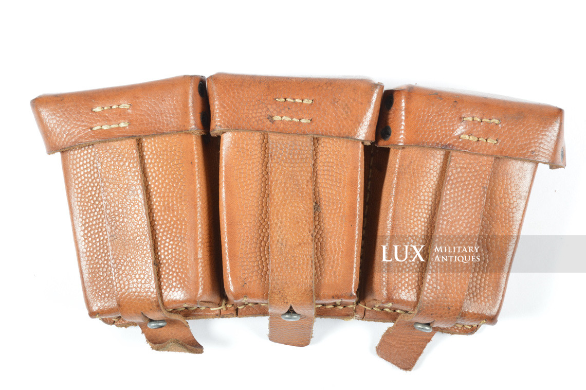 Matching pair of late war k98 ammunition pouches, RBNr « 0/0396/0027 » - photo 15