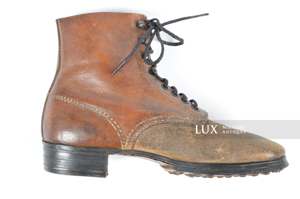 Unissued early-war German low ankle combat boots - photo 12